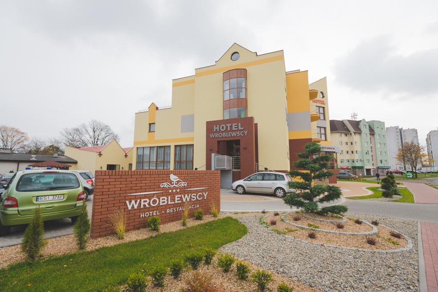 Hotel Wróblewscy Sieradz Exterior foto